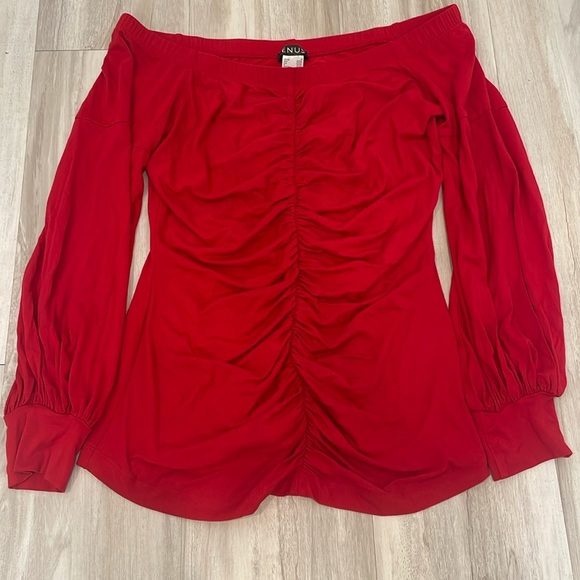 VENUS Tops - Venus Off the Shoulder Top